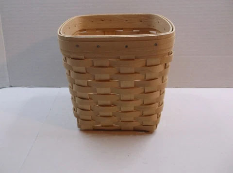 Longaberger Baskets Small Basket Vintage 1999 Never Used Cover