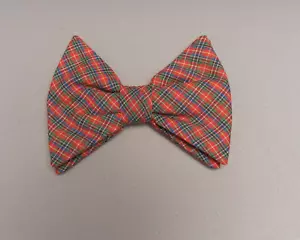 Vintage Wembley Bow Tie Clip On Style Red Plaid Tartan Cotton Wide 60's 70's - Picture 1 of 6