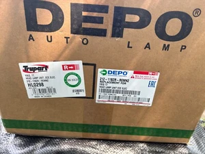 Toyota Yaris Front RH (O/S) Headlamp 2011-2021 1.0,1.3,1.4,1.5 hybrid BNIB - Picture 1 of 7