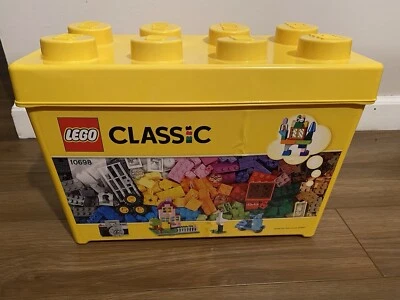LEGO CLASSIC: Lego Large Creative Brick Box (10698) - Image 1 of 4