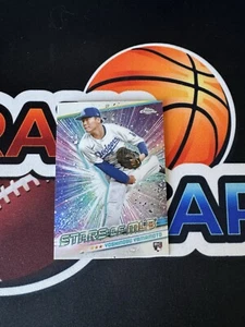 2024 Topps Series 2 Stars of MLB Chrome #CSMLB-57 Yoshinobu Yamamoto RC Dodgers - Foto 1 di 2
