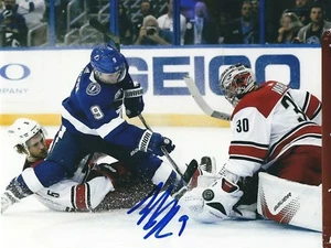 Signiertes 8x10 Tyler Johnson Tampa Bay Lightning handsigniertes Foto - COA - Bild 1 von 1