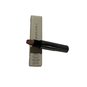 Burberry Besos Completos Forma y Labios Completos Larga Duración Color de Labios Desnudo No. 505 0,07 - Imagen 1 de 5