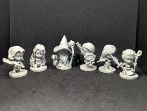 Reaper Bones Small World Heroes Miniaturen für Dungeons and Dragons - Bild 1 von 2