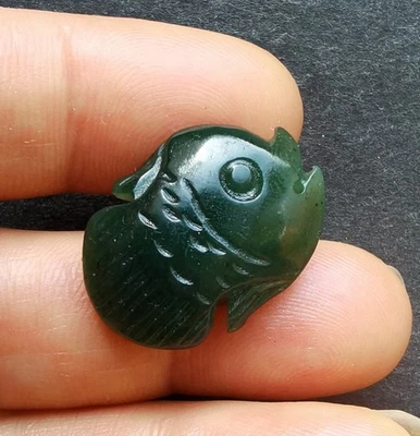 Colgante de piedra de jade nefrita verde talla pez dorado 3D, collar cuerda amuleto Foto 1 de 4