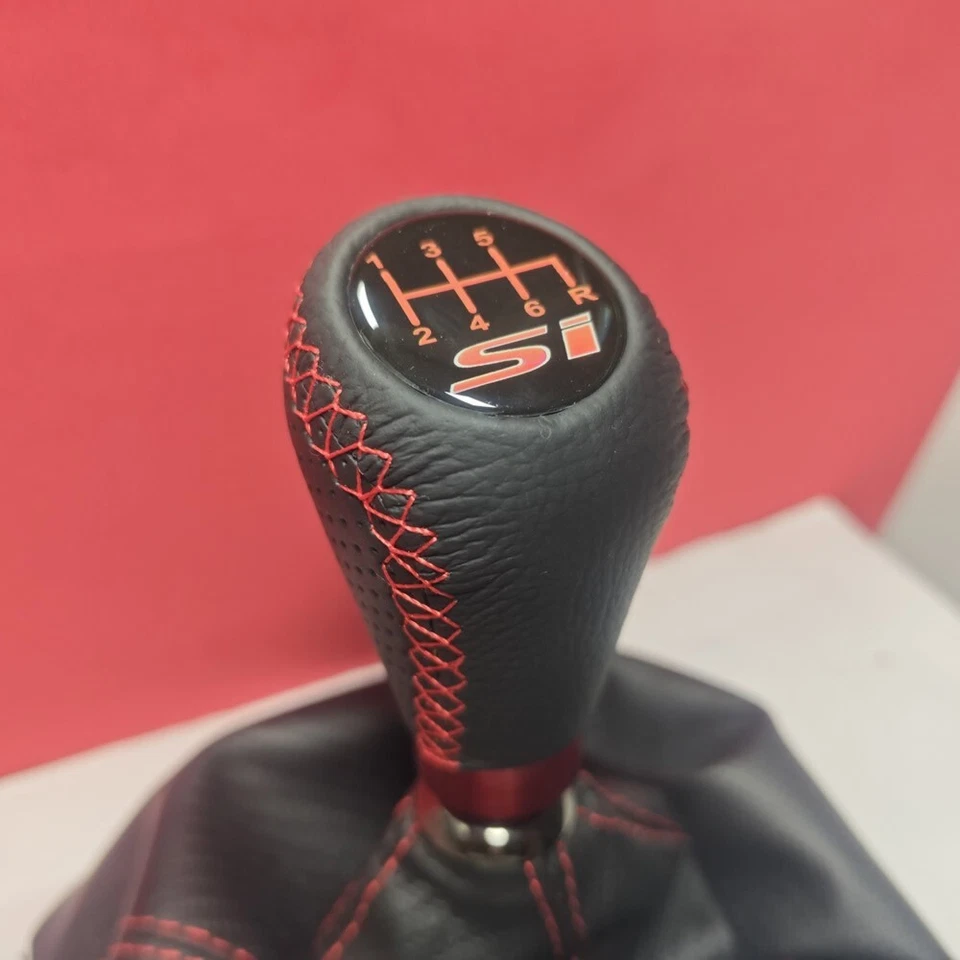 RED STITCH LEATHER SI 6S JDM SHIFT GEAR KNOB for CIVIC MKX MK9 MK8 ACCORD TYPE R Foto 1 de 4