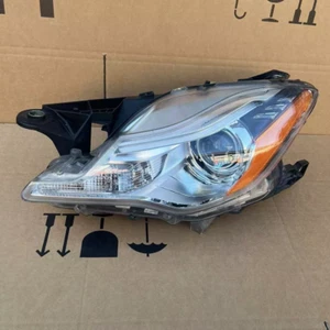 Faro HID de xenón izquierdo Maserati Quattroporte 2014-2017 - Imagen 1 de 5