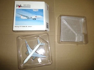 Herpa Wings 1:500 506342 Boeing 777 JAL in OVP – top – anschauen - Bild 1 von 2