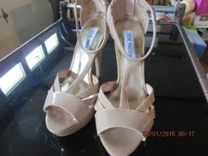 STEVE MADDEN 5" HEEL BEIGE SHOES--SIZE 7---#T1-6-B - Picture 1 of 24