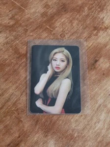 LOONA KIM LIP [PREDEBUT] Fotokarte B ver. {First Press} - Bild 1 von 2