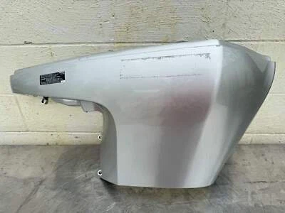 Honda 200 HP 2007 4 tiempos fueraborda delantal inferior puerto cubierta 63715-ZY3-040ZA OEM Foto 1 de 4