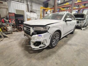 17 - 17 AUDI Q7 CD Changer E838387 - Picture 1 of 12