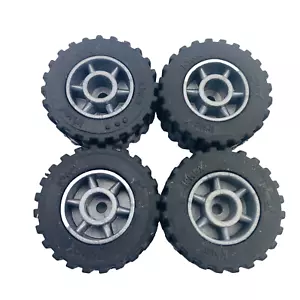 4 Pneumatici Knex Tiny 1" Nero Mario Cart Ruote Argento - Ricambi K'nex - Foto 1 di 4