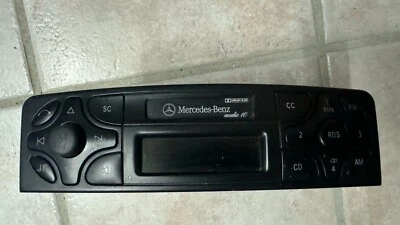 Original Mercedes Audio 10 BE6019 Kassette W203 W209 W639 W463 Radio A2038201686 - Bild 1 von 4