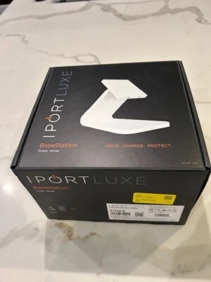 IPORT 71002 Luxe Charging BaseStation & Hardware WHITE - Image 1 of 2