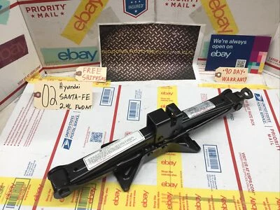 01-06 HYUNDAI SANTA FE JACK  - Image 1 of 3