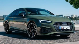 Audi S5 Cupé Au Hd 2"X3" Pin Botón Insignia - Imagen 1 de 2