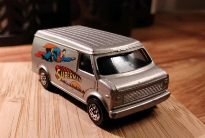 Matchbox Superfast Chevy Van Superman 1979 DC Comics Vintage Diecast Silver 1:64 Foto 1 de 4