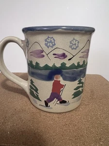 Taza Starbucks Hungría pintada a mano escena esquí invierno árboles de nieve 1994 rara - Imagen 1 de 3