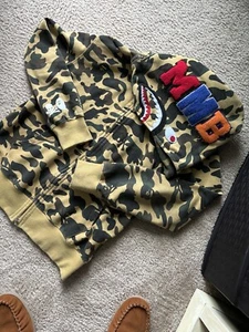 BAPE x Mastermind Japan 1st Camo Embroidered Skull Hoodie Yellow Tan Size XL RAR - Picture 1 of 8