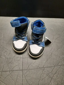 The Children's Place weiß blau schwarz High Top Kleinkind Sneaker Größe 6 - Bild 1 von 3