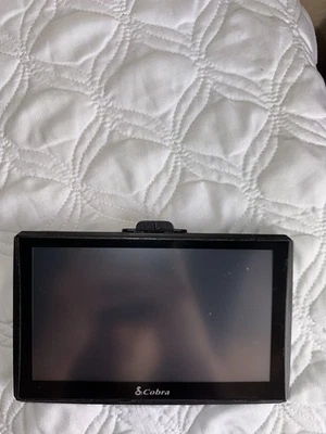 Cobra 8200 Pro HD Truck GPS 7" W/ Power Cord TESTED READ DESCRIPTION - Image 1 of 4