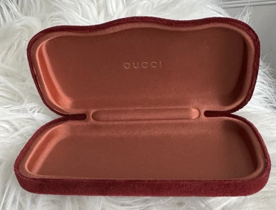 FUNDA GAFAS GUCCI TERCIOPELO BORGOÑA USADA EN EXCELENTE ESTADO Foto 1 de 4