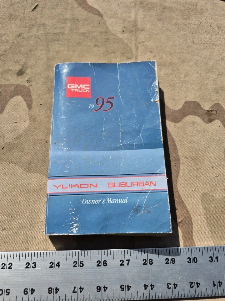 GMC Yukon Suburban 1995 manual del propietario con estuche y extras OEM Foto 1 de 4