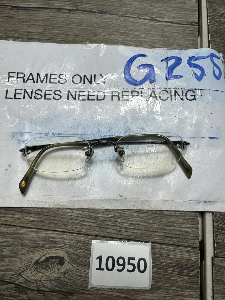 Óculos Toki TK 8168 titânio 900 prata brilhante e fosca Japão - Imagem 1 de 4