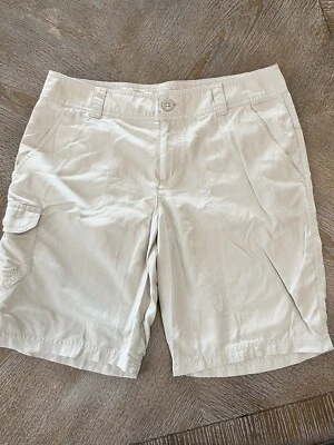 Columbia Outdoor Hiking Shorts Beige Waist 32” Inseam 9” Sz 10 100% Nylon - Image 1 of 4