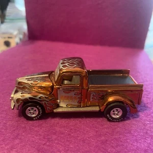 Johnny Lightning KISS Ford Pickup Truck Gold Chrome Rock N Roll 1:64 Diecast NM - Picture 1 of 6