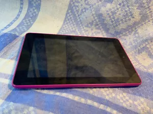 Amazon Kindle Fire 7 WiFi (5th Generation) SV98LN-Red - SPARES OR REPAIR - Picture 1 of 8
