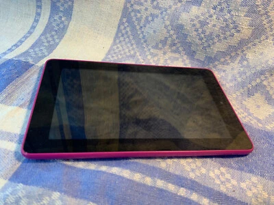 Amazon Kindle Fire 7  WiFi (5th Generation) SV98LN-Red - SPARES OR REPAIR - Image 1 of 4