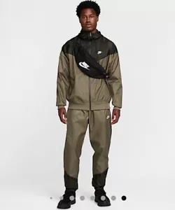 Giacca con cappuccio uomo nuova🌿 Nike Sportswear Windrunner DA001-222 taglia 2XL - Foto 1 di 9