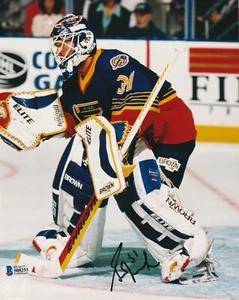 GRANT FUHR Signed St. Louis BLUES 8x10 PHOTO w/ Beckett COA - Picture 1 of 1