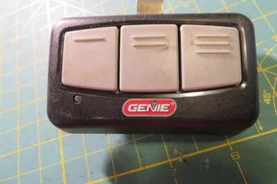 Abridor de puerta de garaje Genie, control remoto G3BT-R Foto 1 de 3