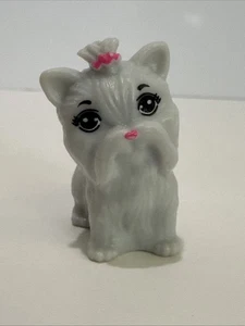 Barbie Puppe weiß Yorkie Terrier Welpe Hund 1,5" Haustier Figur Zubehör - Bild 1 von 6