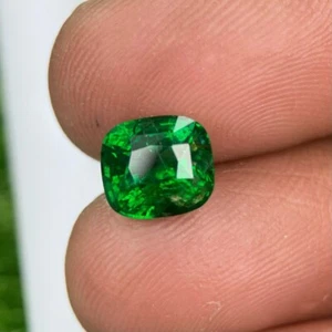 Certified2.73 Cts | natural loose" Tsavorite | Green | Cushion | Stepcut - Kenya - Picture 1 of 6