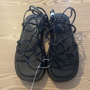 Size 5 Black Platform Tie Up Sandals 