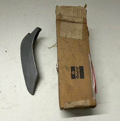 1973 Plymouth Satellite 4 двери новый из старых запасов правый передний бампер на крыло наполнитель универсал 400 - Изображение 1 из 3