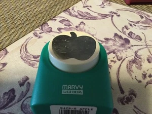 Marvy Uchida Button Paper Punch - Apple Scrapbooking Craft - Picture 1 of 5
