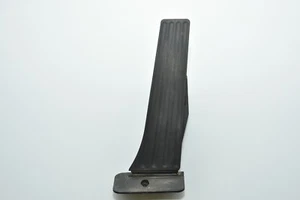 BMW E93 3er E90 E91 E92 F10 F11 F12 F13 Accelerator Pedal Module Manual 6789998 - Picture 1 of 5