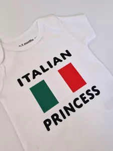 Italia Blanco Liso Babygrow-Impreso-Princesa Italiana-Bebé Niña Chaleco-Bebé Crece - Imagen 1 de 17