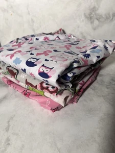 Women's Sz Med Medical Scrubs Lot of 4 Multi Color Frogs,Owls, Love Blessed Cro - Picture 1 of 20