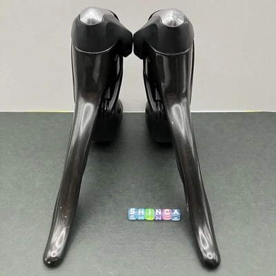 Shimano 105 ST-5600 2/3 x 10s L+R Shifters(see video)  Brake Levers Black - Image 1 of 4