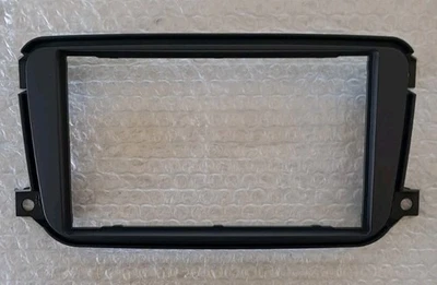 Mascherina Cornice Autoradio 2 Din Per Smart 453 Nuova Originale - Immagine 1 di 2