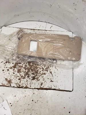 Виниловый козырек для водителя седана канадского рынка подходит для 06–11 BMW 323i 1405713 - Изображение 1 из 4