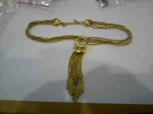 Vintage Monet Gold Tone Necklace Designer Knot & Tassel 12" LONG - Foto 1 di 10