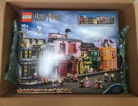 Lego 75978 Harry Potter Diagon Alley 5475pcs SEALED