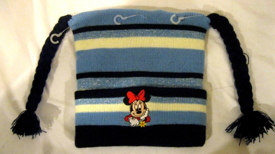 Imagen bordada de Minnie Mouse en un gorro de esquí a rayas azules de Laponia - ¡Nuevo!  Foto 1 de 1